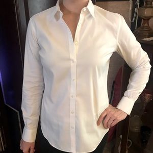 Brooks Brothers women’s fitted button down blouse